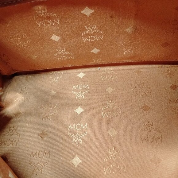 (L2) MCM Hand Bag Brown PVC - Picture 6 of 9